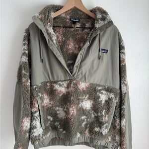 Patagonia Taupe Outerwear